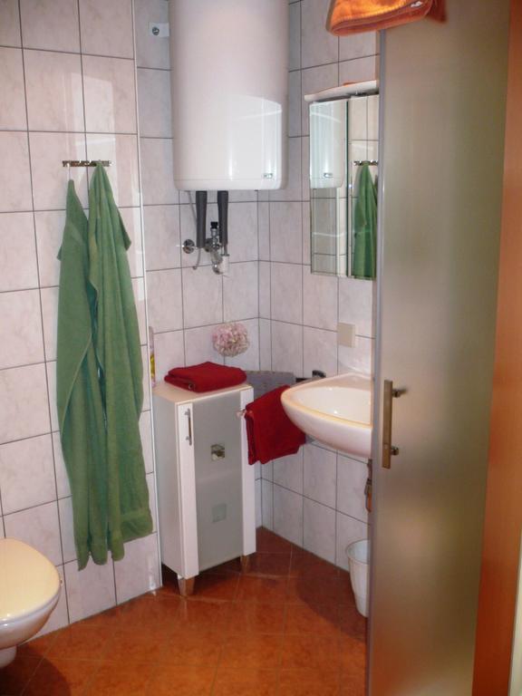 Ferienwohnungen Fryba Bad Kleinkirchheim Pokój zdjęcie